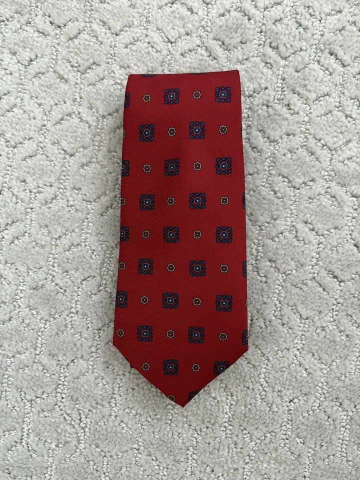 Corbata vintage de seda Yves Saint Laurent - roja con flores Foto 4 de 4