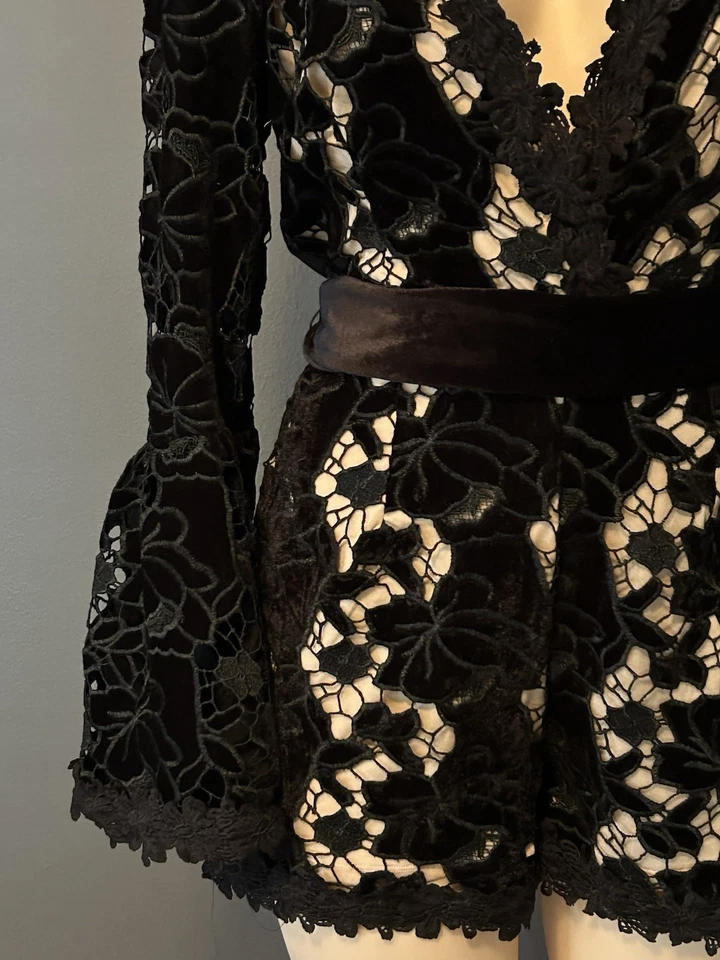 Mameluco Venus Negro Gótico Floral Terciopelo Encaje Campana Manga Acampanada Talla S Foto 3 de 4
