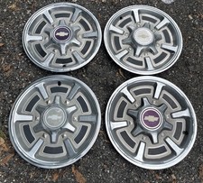 Set Of 4 Oem 1976-1980 Chevy Chevrolet C10 Hubcaps Wheel Covers 15 Vintage Set Of 4 Oem 1976-1980 Chevy Chevrolet C10 Hubcaps Wheel Covers 15 Vintage