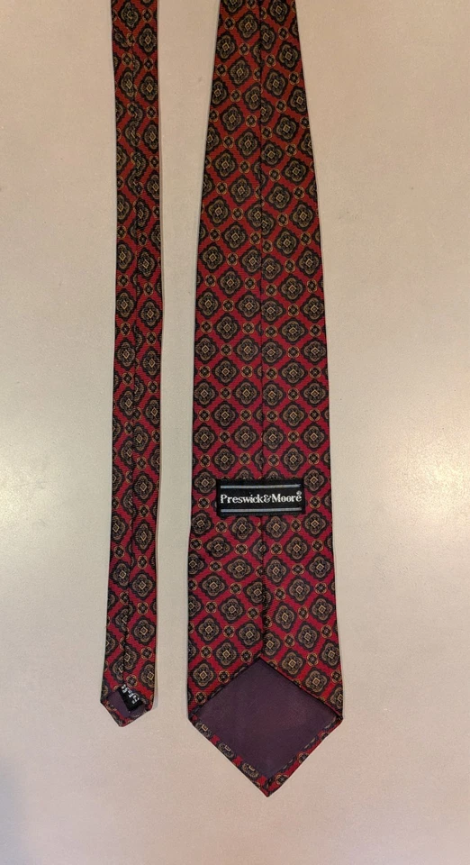 Corbata de seda Preswick & Moore estilo Madder antiguo roja con medallones azules y de bronce Foto 4 de 4