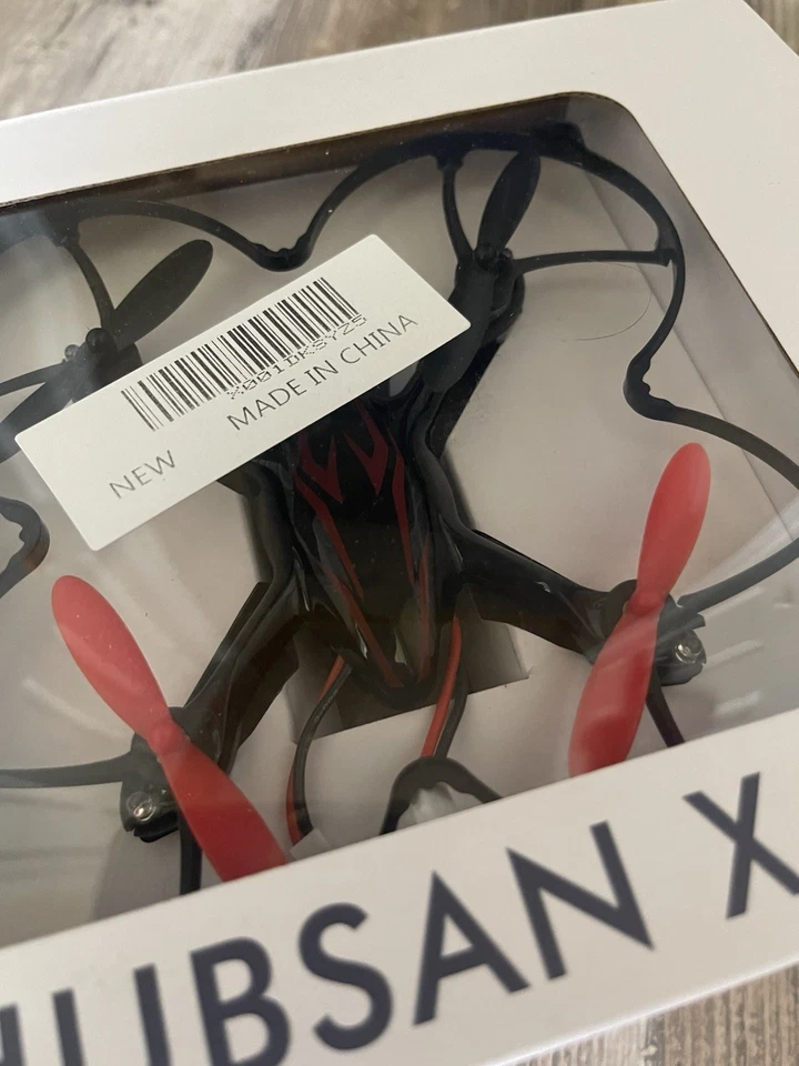 Hubsan X4 H107C 4CH RC Quadcopter 2.4G 6 Axis Gyro 2.0MP Camera RTF Drone - Image 2 of 4