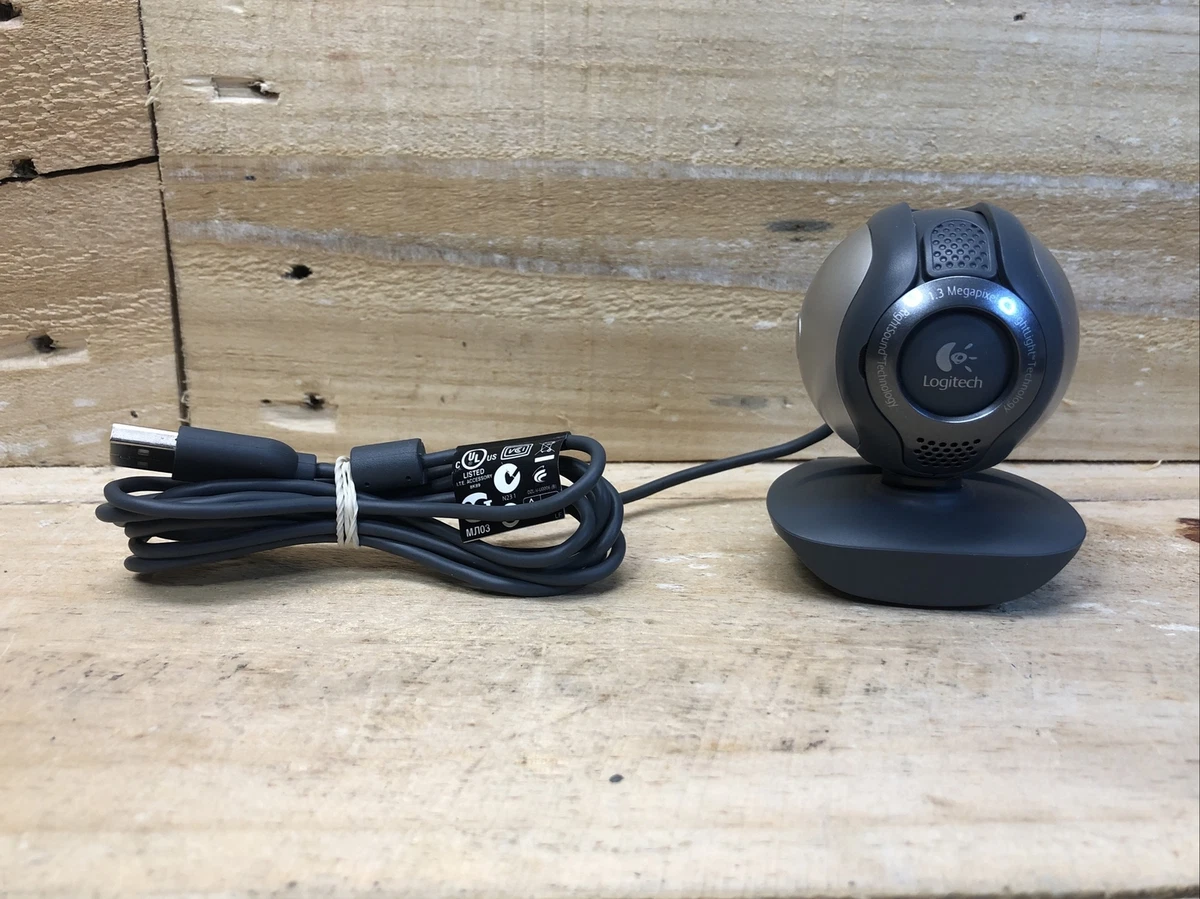 Logitech Webcam C500 Web Cam 1.3 Megapixel Built In Mic USB Connectivity
