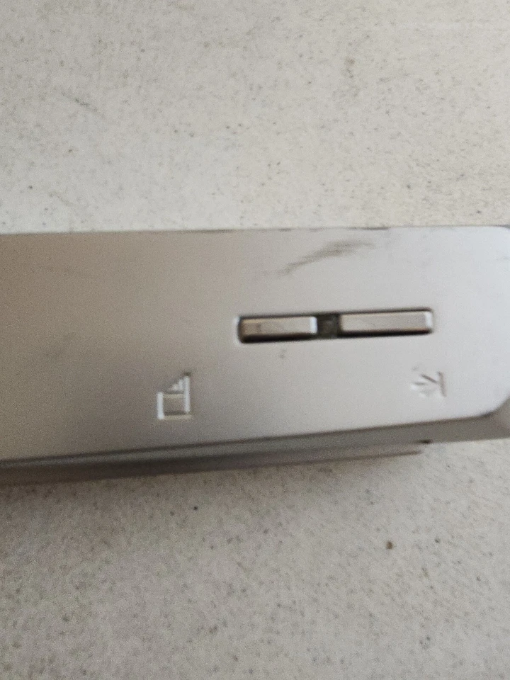 IRIScan Express 2-Scan Documents Photos Business Cards Portable Usb Scanner - Image 3 of 4