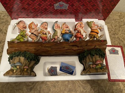 Disney Showcase Traditions Jim Shore Enesco Seven Dwarfs Homeward