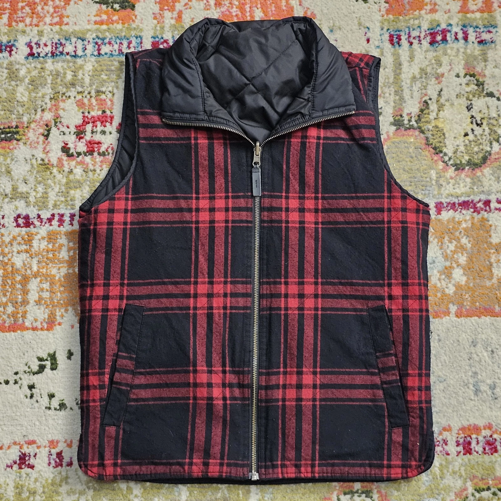 J Crew Mens Small (?) Reversible Vest Black Buffalo Plaid Quilted 3M Insulated