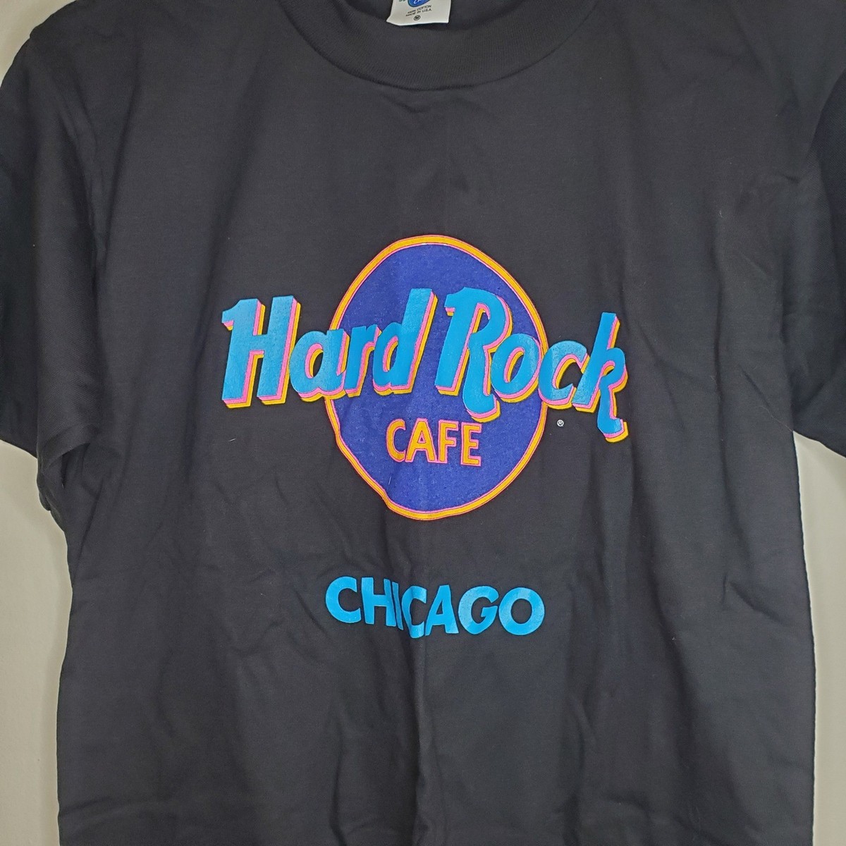 Vintage Hard Rock Cafe Chicago T Shirt Black Graphic Tee Unisex M 