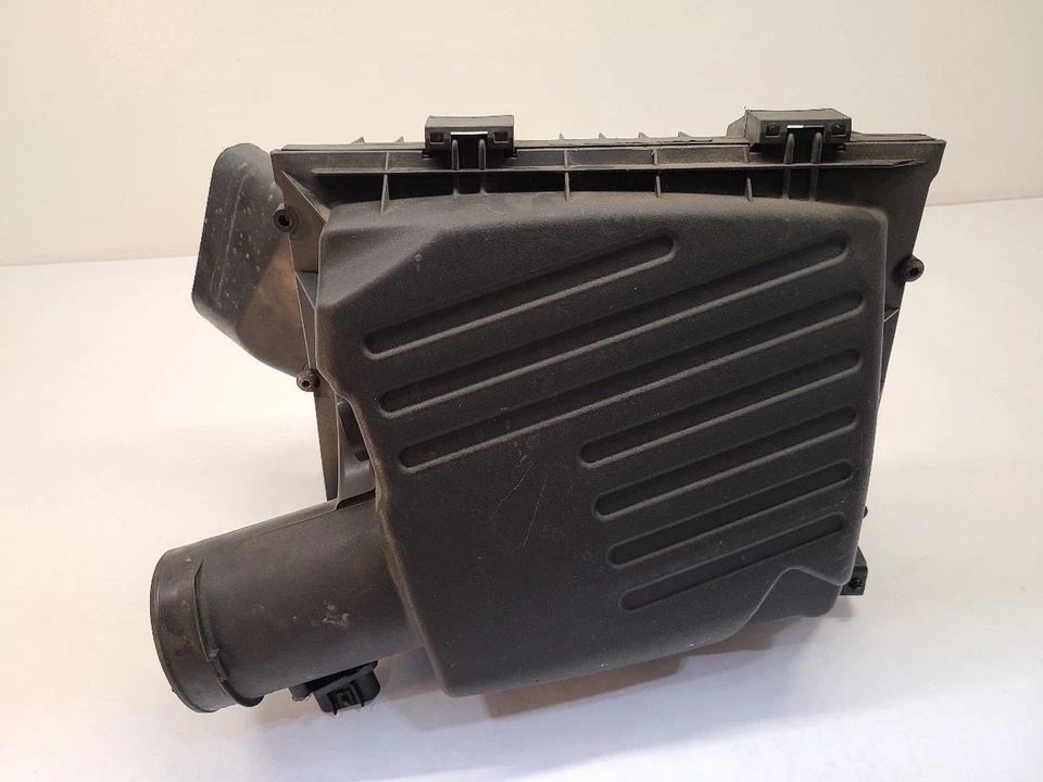 2014 2015 2016 2017 BUICK REGAL  Air Cleaner 2.4L  - Image 3 of 4