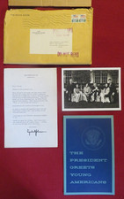 Vintage 1967 B&W Photo President Lyndon Johnson and Family + Envelope Ltr Etc.