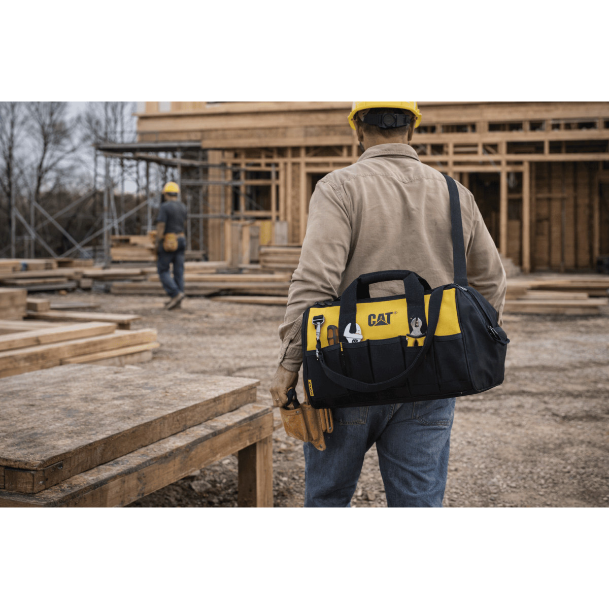 Sac à outils Caterpillar imperméable en PVC avec base rigide - 3