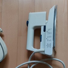 Rowenta Reise-B&uuml;geleisen 120V/240V umschaltbar inkl. Tasche Wei&szlig;/Blau