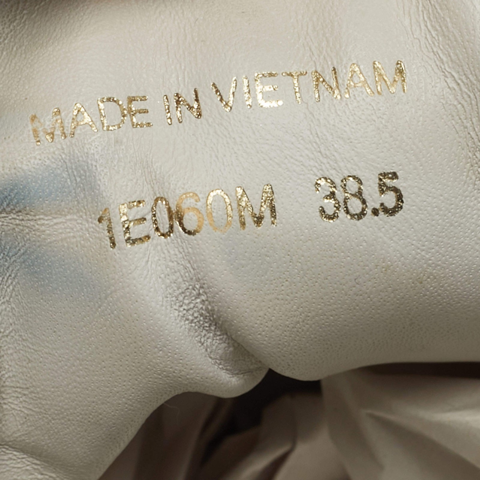 Prada WhiteBlack Leather Lace Up Low Top Sneakers Size 38.5 thumbnail 8