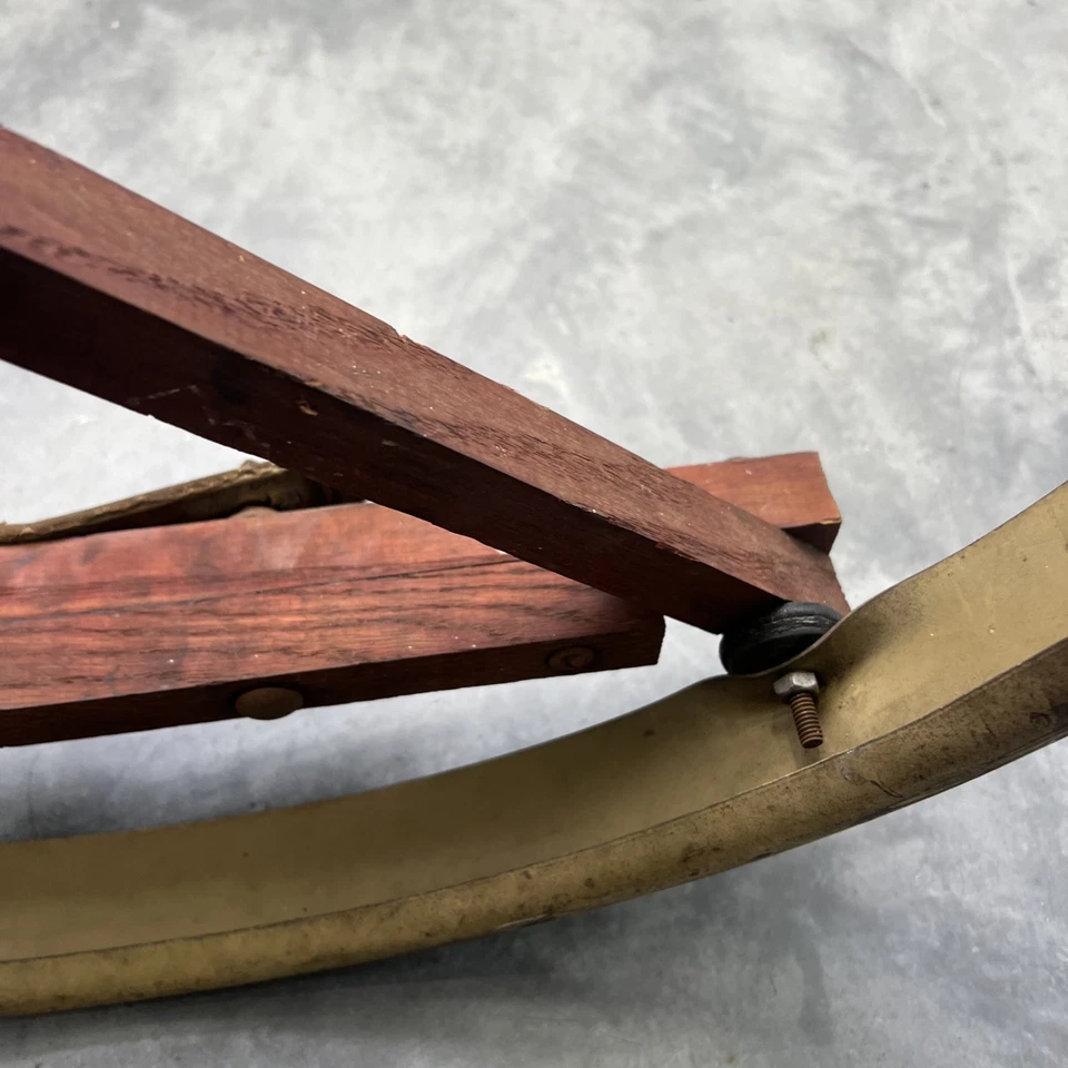 VINTAGE/ANTIQUE 1950s JC HIGGINS LEATHER SPEED BAG w. WOODEN WALL MOUNT FRAME + - Image 4 of 4