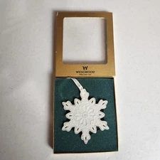 Wedgwood Jasperware Ornament 2003 ANNUAL SNOWFLAKE 4 inches Christmas