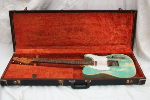 Vintage 1965-1966 Fender Stratocaster/Telecaster Hardshell Case