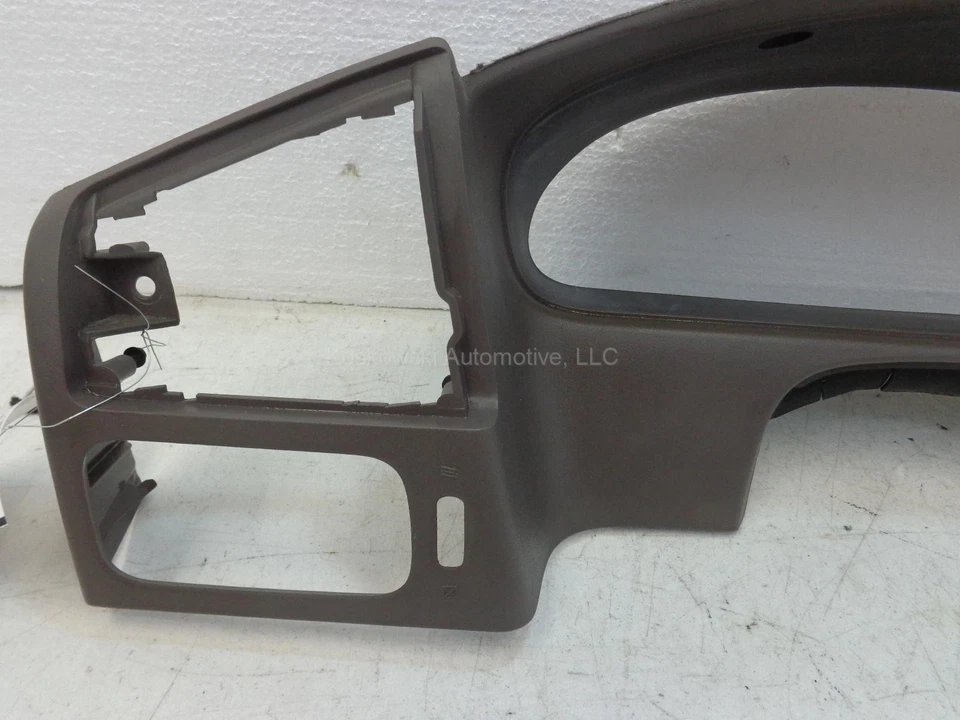 Отделочная панель спидометра приборной панели Mercury Villager 99 коричневая 00 01 02 - Изображение 2 из 4