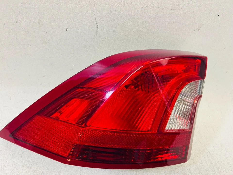 Оригинальный левый внешний задний фонарь для Volvo S60 2011 2012 2013 2014 2015 2017 2018 годов выпуска - Изображение 4 из 4