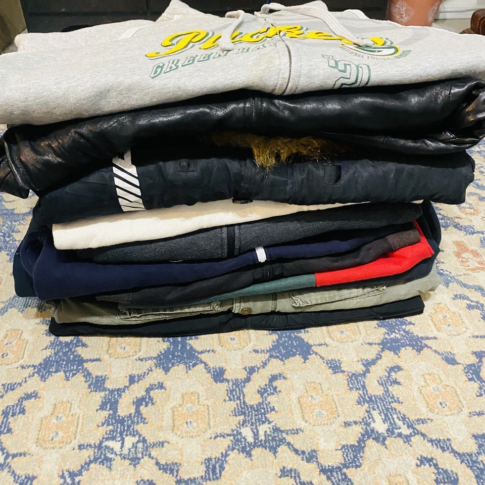 PAQUETE CHAQUETA VINTAGE / HUF / NAUTICA / NAS / ZOO YORK / JORDAN / etc. Foto 2 de 4