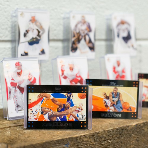 CardMount™ Trading Card, Sports Card and Small Photograph Clear Display Frame - Picture 6 of 11