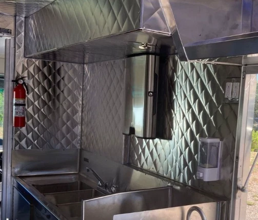 Camión de comida 48X120 diamante acero inoxidable acolchado pared trasera salpicaduras restaurante Foto 4 de 4