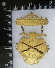 Original Vintage 1919 N.A.R.C. RIFLE CHAMPION MARKSMSHIP SHOOTING BADGE