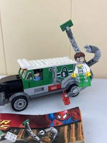 Lego 76015 Spider Man-Doc Ock Truck Heist Marvel heroes W/manual Incomplete Read