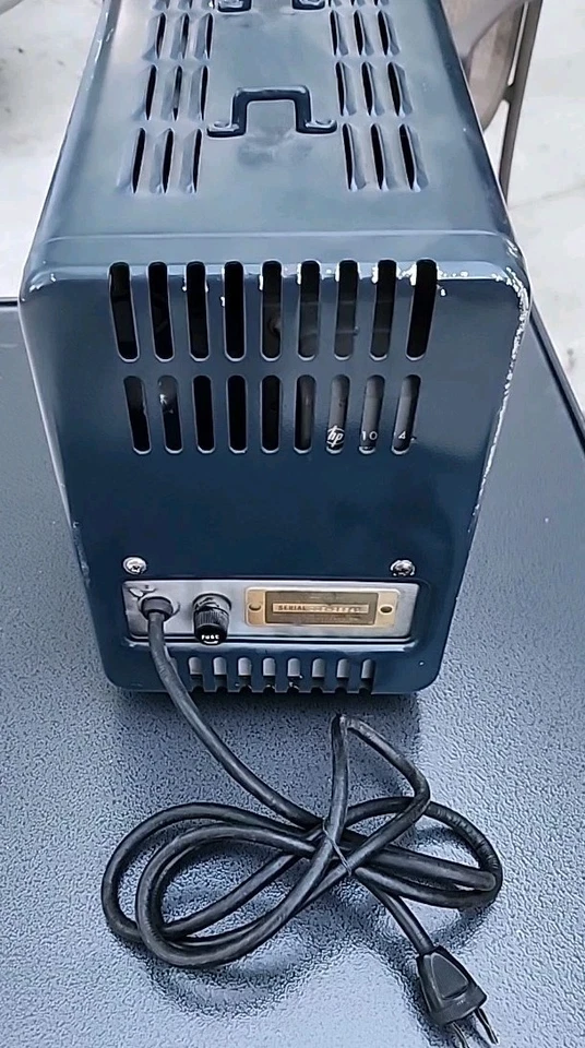 Oscilador de amplio rango vintage HP modelo 200 CD funcionando  Foto 4 de 4