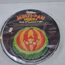 VTG 1975 Wilton Pumpkin Cake Pan Jack-o-lantern Mold Halloween New With Booklet 