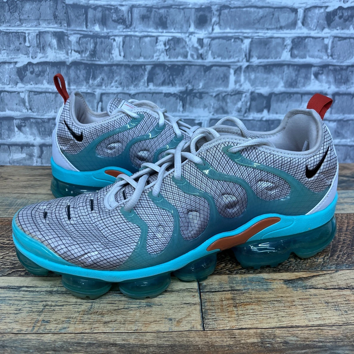 Nike vapormax hotsell aurora green