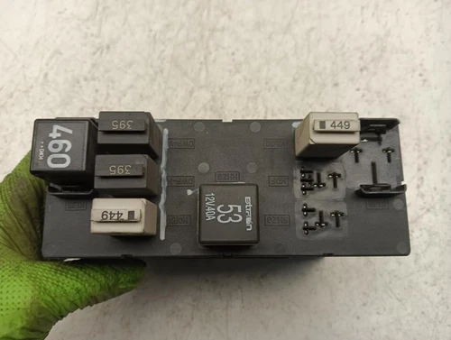 8P0907279A Caja Reles/Fusibles para AUDI A3 (8P1) 1.9 TDI Ambiente 121704 - Imagen 2 de 3