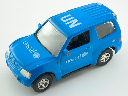 Mitsubishi Pajero Unicef Welly No. 58192 Toy Car FF019 - Picture 5 of 8