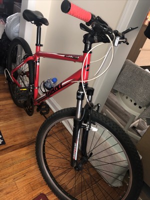 Bicycles - Giant Boulder - Nelo's Cycles