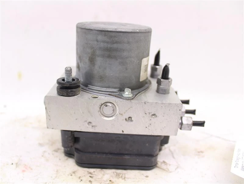 BOMBA DE FRENO ANTIBLOQUEO ABS TOWN & COUNTRY CARAVANA RAM VAN 14-16 68183803AC 901619 Foto 3 de 4