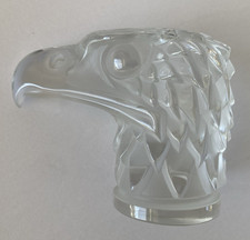 SIGNED LALIQUE CRYSTAL GLASS EAGLE HEAD HOOD ORNAMENT / PAPERWEIGHT TETE D'AIGLE