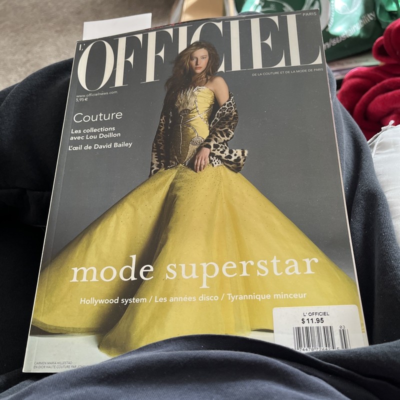 L'OFFICIEL PARIS  MAGAZINE March 2004