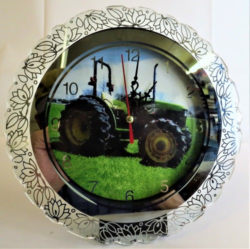 John Deere Glass Clock - Battery-Operated - Tested - Keeps Perfect Time! - Picture 2 of 6