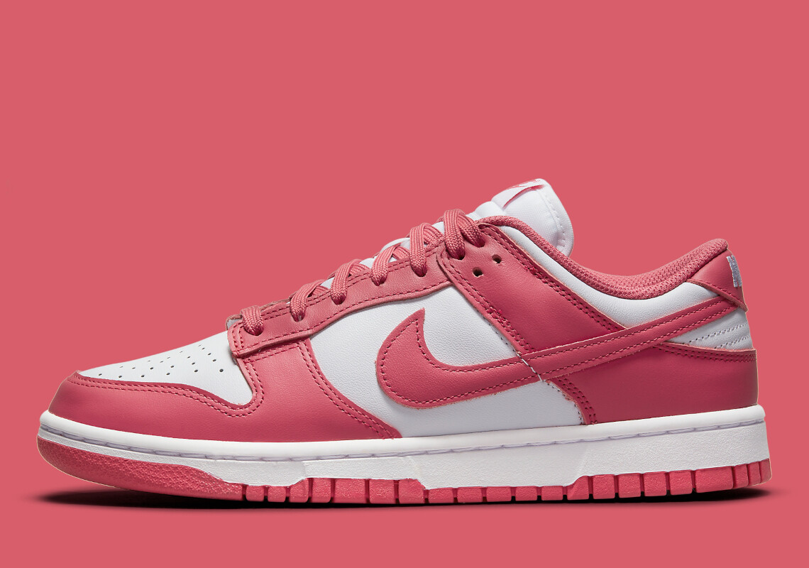 pink jordans dunks