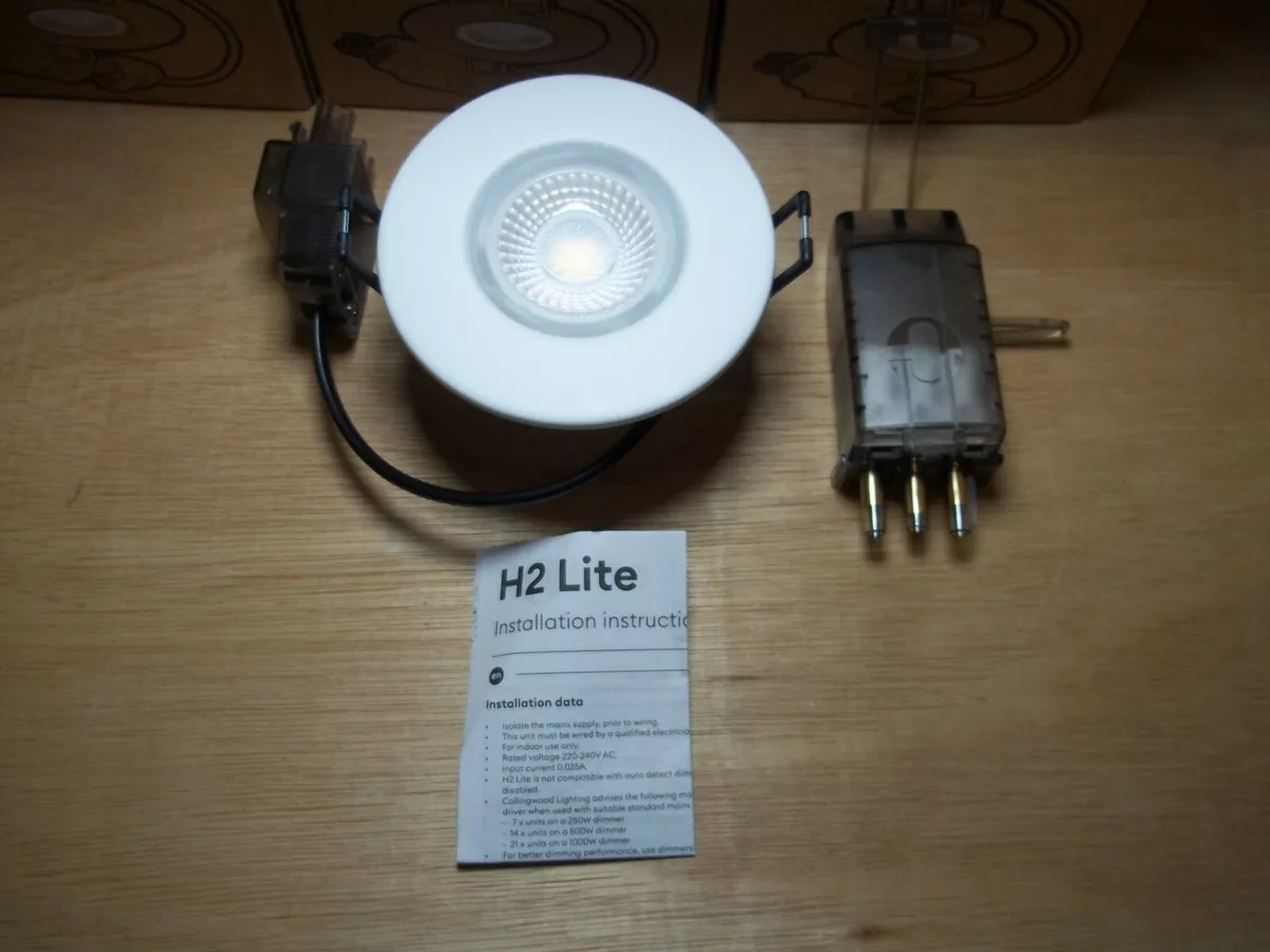 6 x Collingwood Fire Rated H2 Lite Matt White Downlights 4.3 W