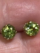 14K Yellow Gold Round Peridot 6mm Earrings