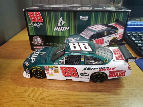 Dale Earnhardt Jr 2008 Impala SS AMP Energy Mt Dew Maßstab 1:24 Druckguss Auto Action