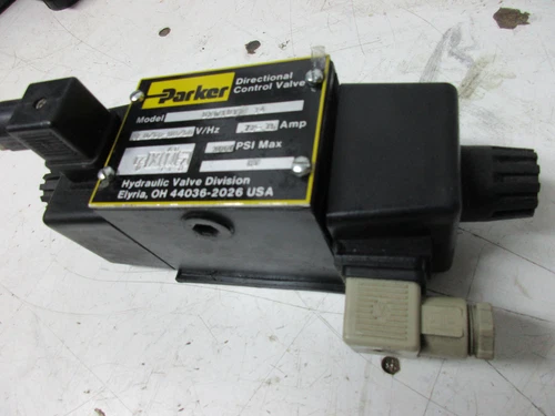 NEW PARKER D3W1DYY HYDRAULIC VALVE 3000 PSI110/120 VAC NEW