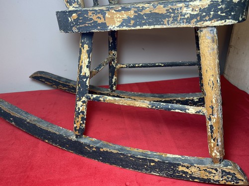 Antique C.1900 Child's Rocking Chair ~ Wise, Smith & Co. Hartford, CT, Shabby! - Picture 8 of 10