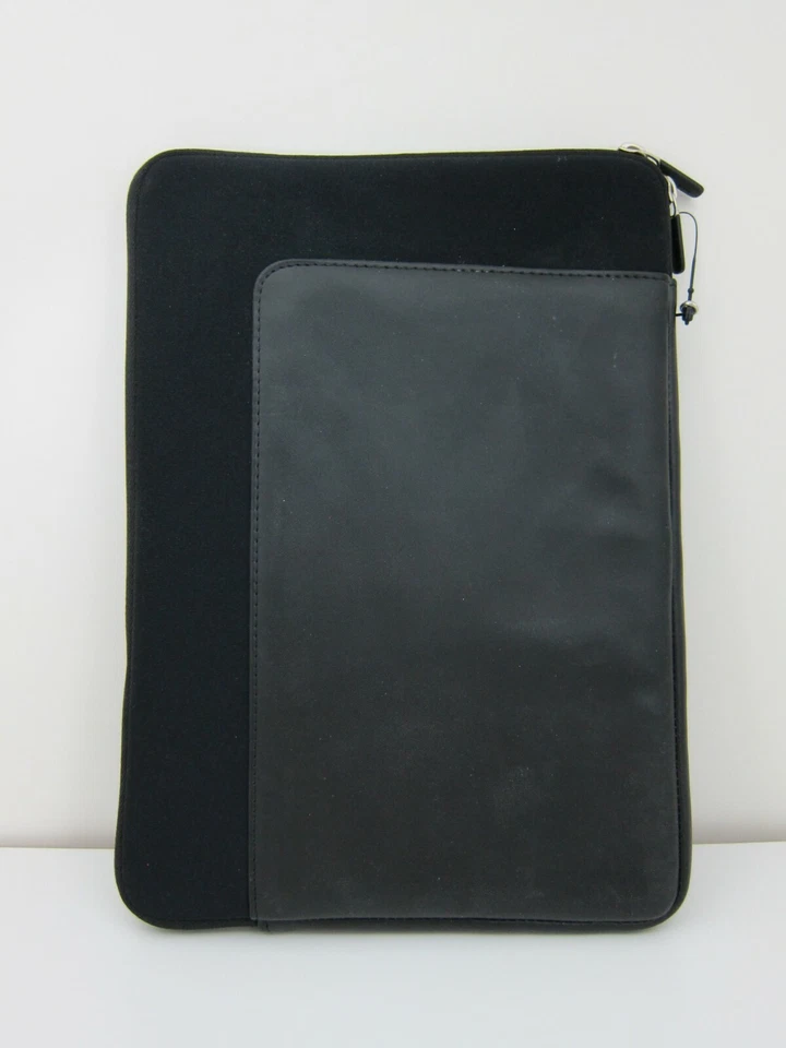 Funda HP Touchpad Negra de Belkin - Cuero Sintético, Tacto Suave, Forro Suave, Cremallera Foto 2 de 4