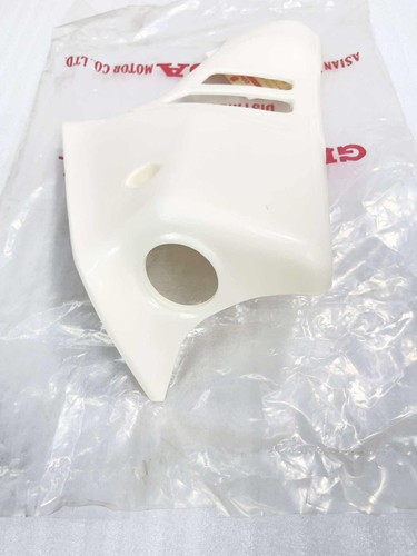 HONDA MTX125 MTX125R MTX200 COVER SHROUD L&R OFF WHITE NOS 19030/19103-KE1-030ZB - Picture 7 of 21