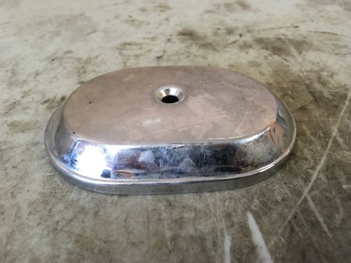 1973 HONDA CB350 TACHOMETER DRIVE HOUSING COVER - Picture 2 of 5