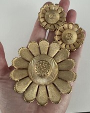 Vintage Sarah Coventry 1963 Sunflower Gold Tone Chunky Brooch & Earrings Set