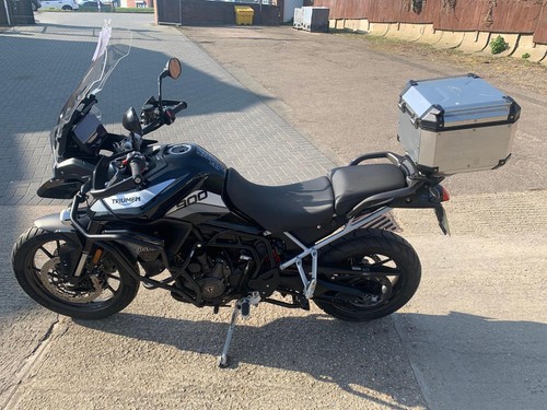 Triumph Tiger 900 GT PRO ONE OWNER FULL SERVICE HISTORY - Picture 2 of 10