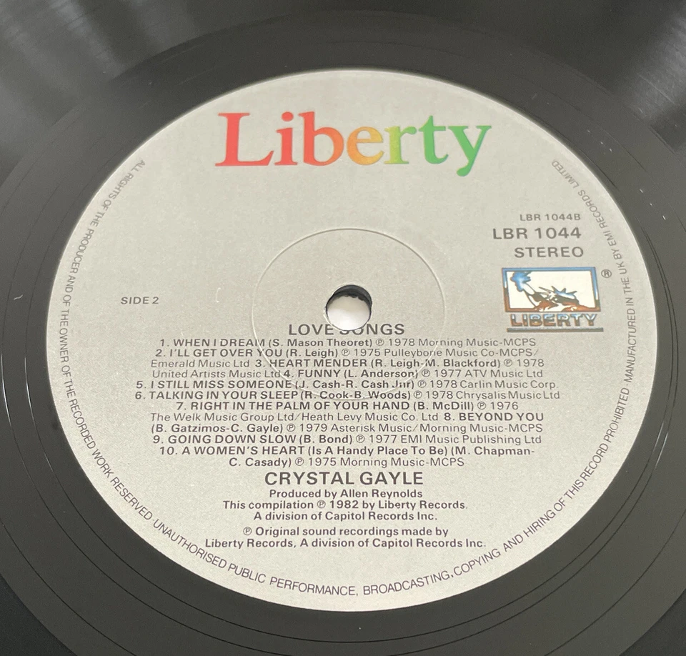 Crystal Gayle - Love Songs - Used Vinyl Record Country / Folk Lp Ex / Ex - Image 4 of 4