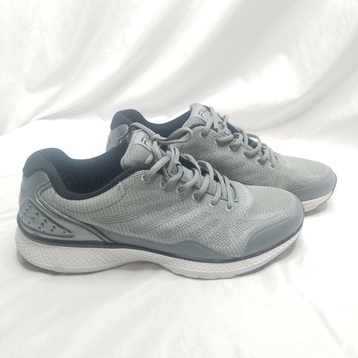Fila Men\'s Grey Memory Foam Athletic Shoes Amazon.com: Fila Men main image 4