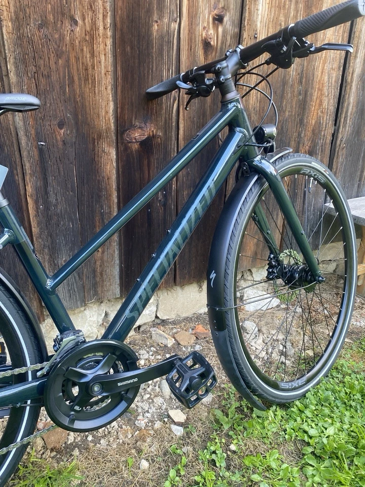 Specialized Sirrus 2.0 EQ *NEU* Gr. XS Citybike Vollausstattung NP:800€ - Bild 2 von 4