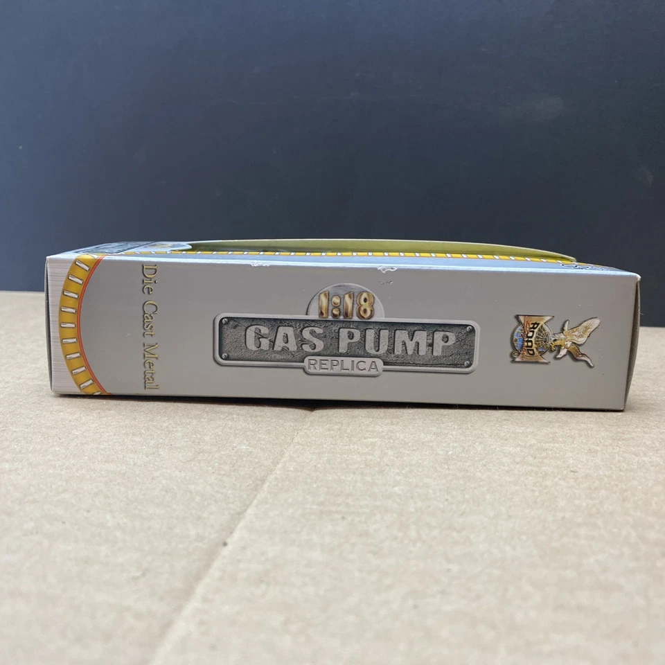 Yat Ming, Indian Gas Pump Replica, Road Signature, 1:18 COMB SHIP $1 - Image 2 of 4